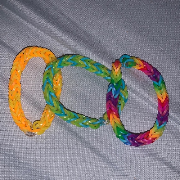 1st and second picture for 5$ and 2 for 3$ - Picture 1 of 3